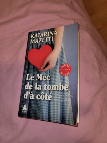 Le mec de la tombe d a côté Katarina Mazetti