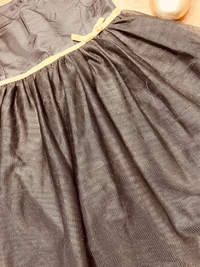 Taille 3 ans robe de fête fille Kiabi noire et doré * tulle * 🩷 - photo numéro 3