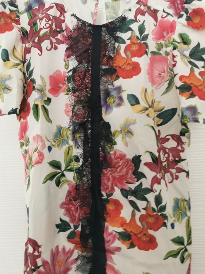 Tee-shirt fleuri taille 38 - photo numéro 3