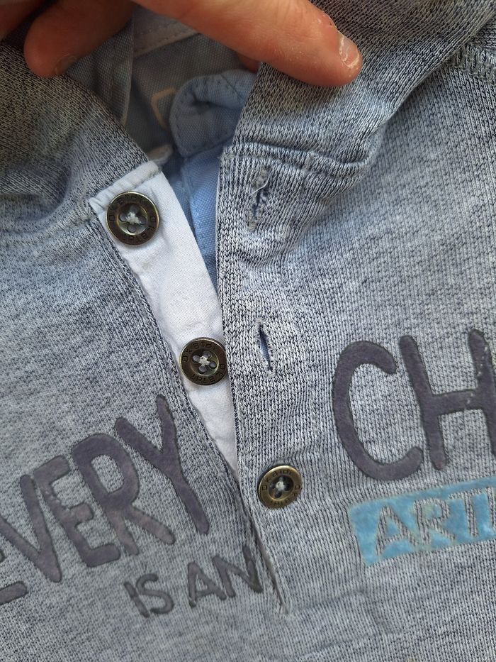 👔 Sweat à capuche avec col de chemise intégré Okaïdi 8 ans - photo numéro 4