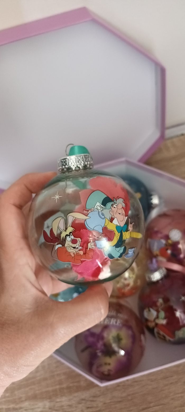 Coffret 7 boules de Noël disney Alice au pays des merveilles - photo numéro 4