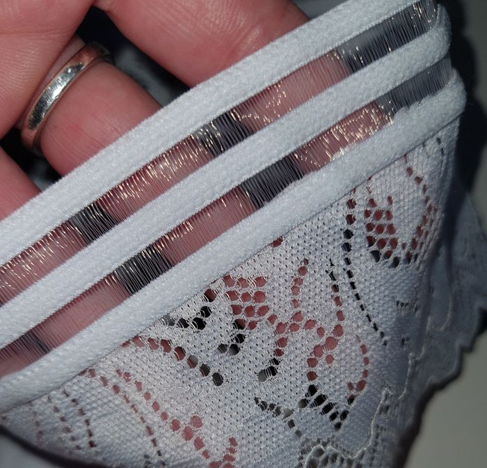 lot 3 string dentelles femme taille M /38 - photo numéro 7