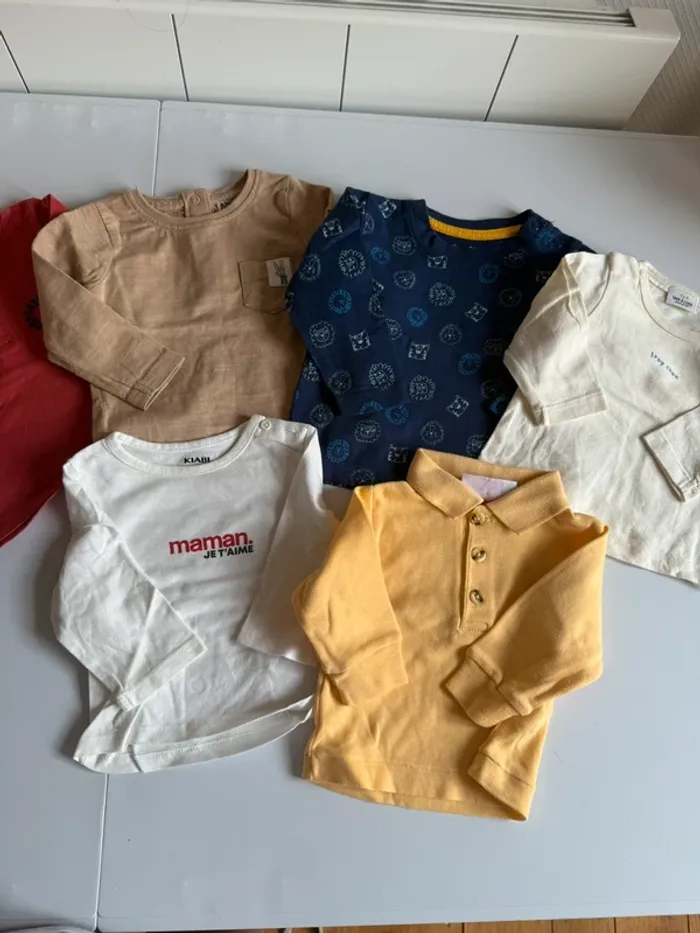 Lot de t- shirt manches longues en très bon état taille 3 mois
