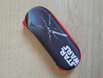 Boîtier à lunettes