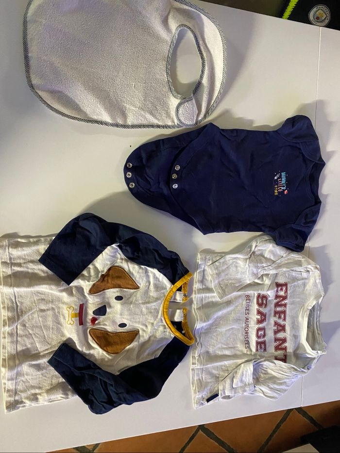 Lot de 4 vêtements 23 mois  plusieurs marques