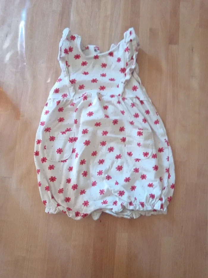 Lot barboteuse et t-shirt - photo numéro 3