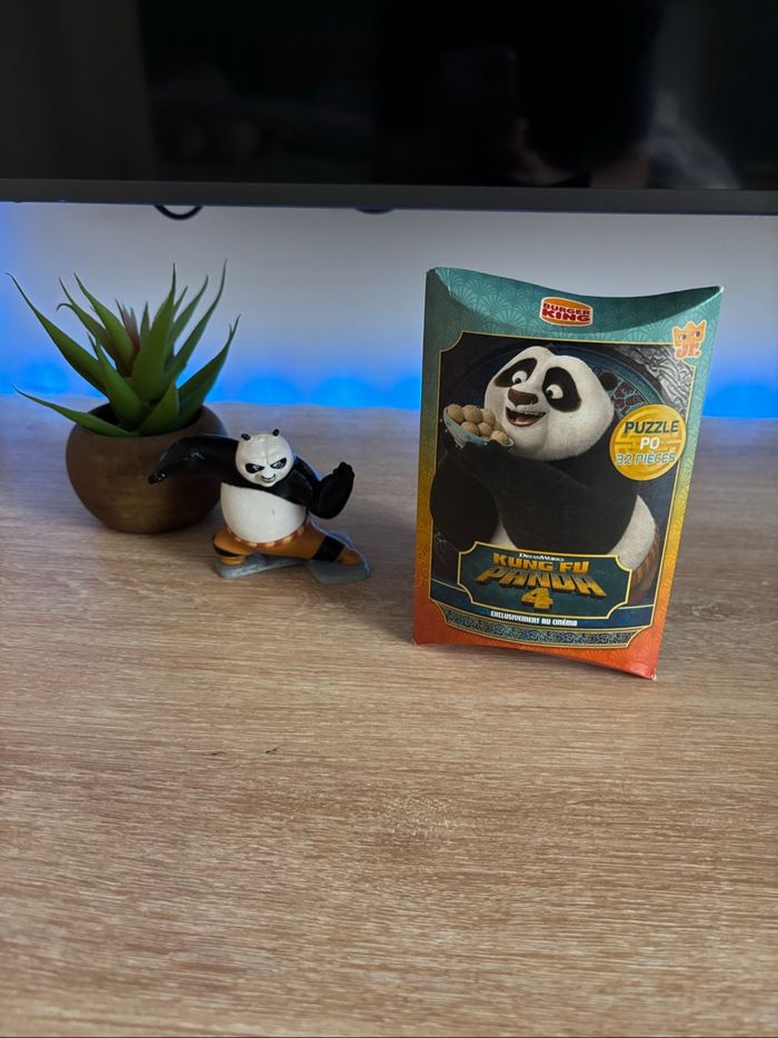 Lot figurine kung-fu panda et puzzle Burger  King