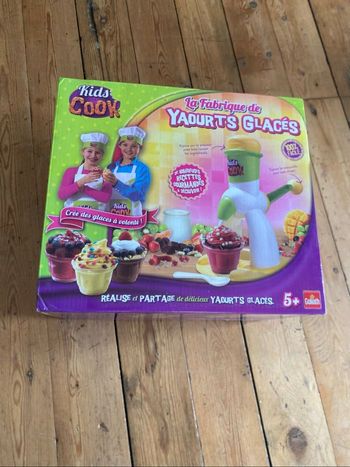Jeu Neuf la fabrique de yaourts glacés kids Cook Goliath