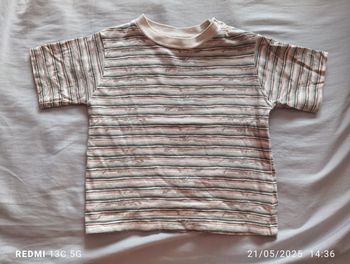 T-shirt manches courtes taille 2 ans