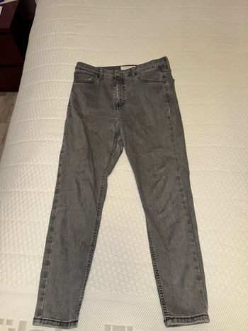 Jeans court