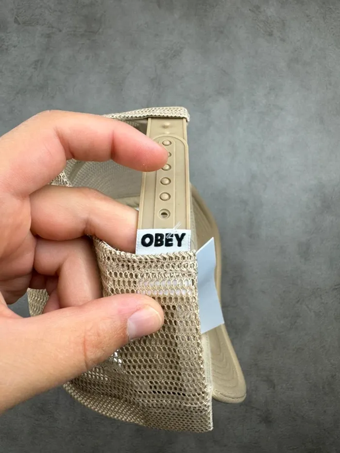 Casquette Trucker Obey Beige Neuve - photo numéro 5