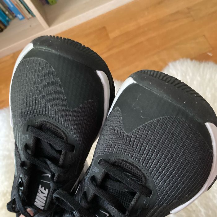 Baskets nike 36,5 - photo numéro 8