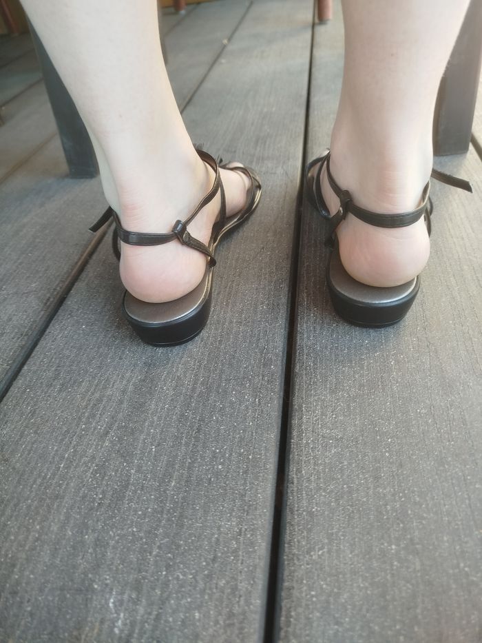 Sandales taille 40 - photo numéro 4