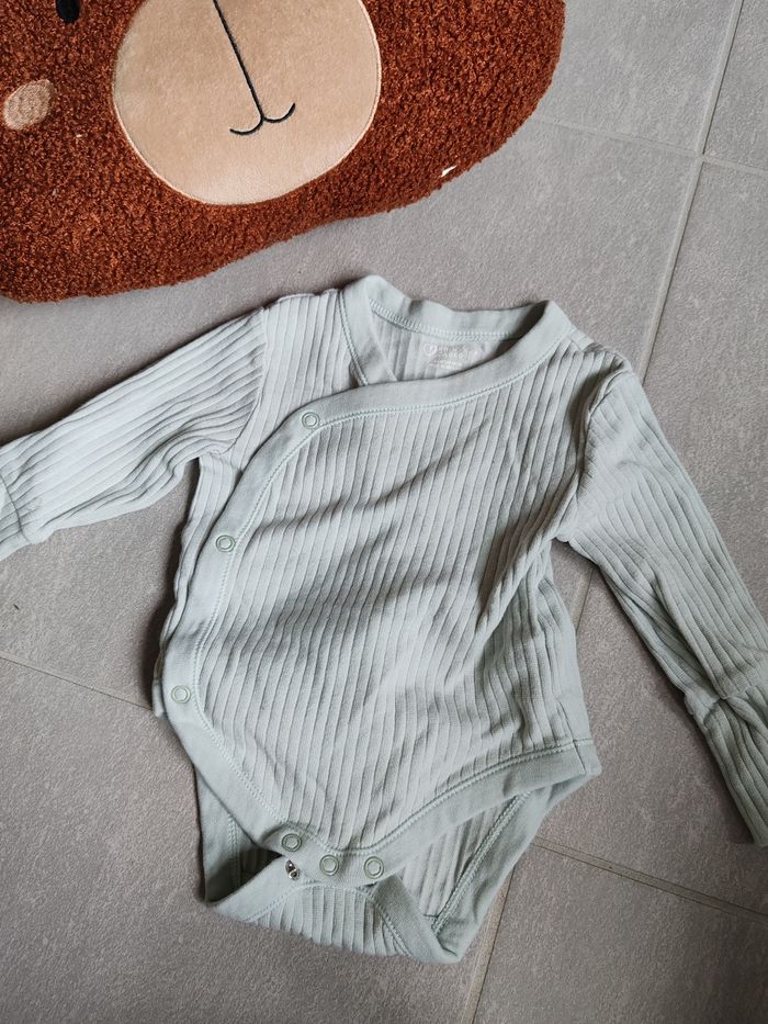 Bodies primark 3/6m vert