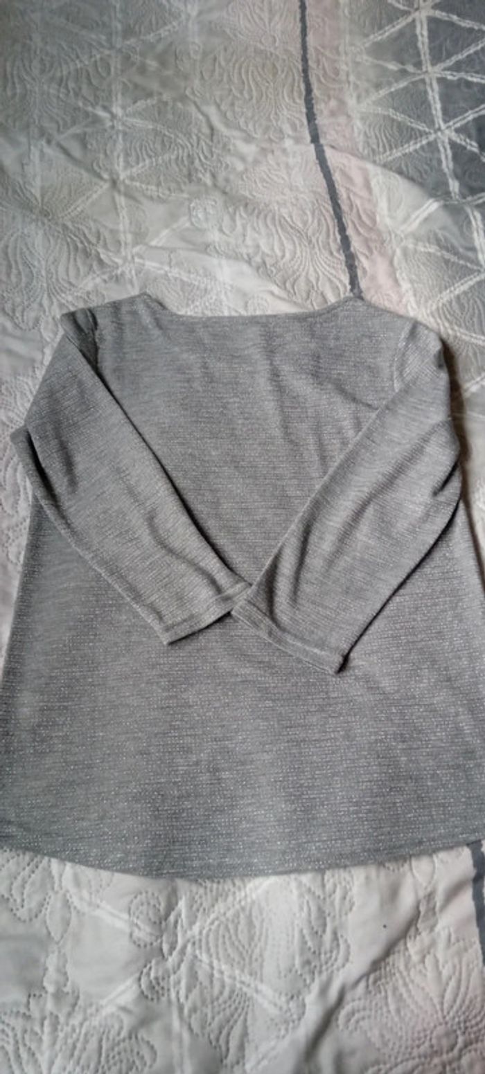 Pull de fêtes fin fil métallique argenté col strass gris femme Taille 1 - photo numéro 3