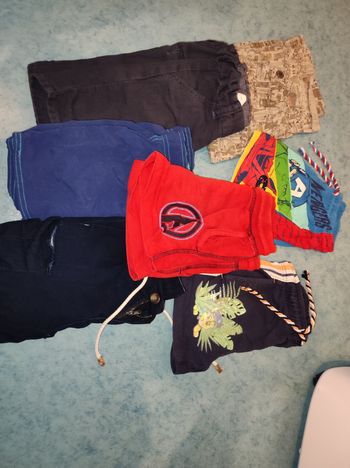 Lot 7 shorts pantacourts  4 ans