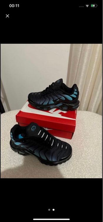 Nike tn noir bleu fluo enfant 33