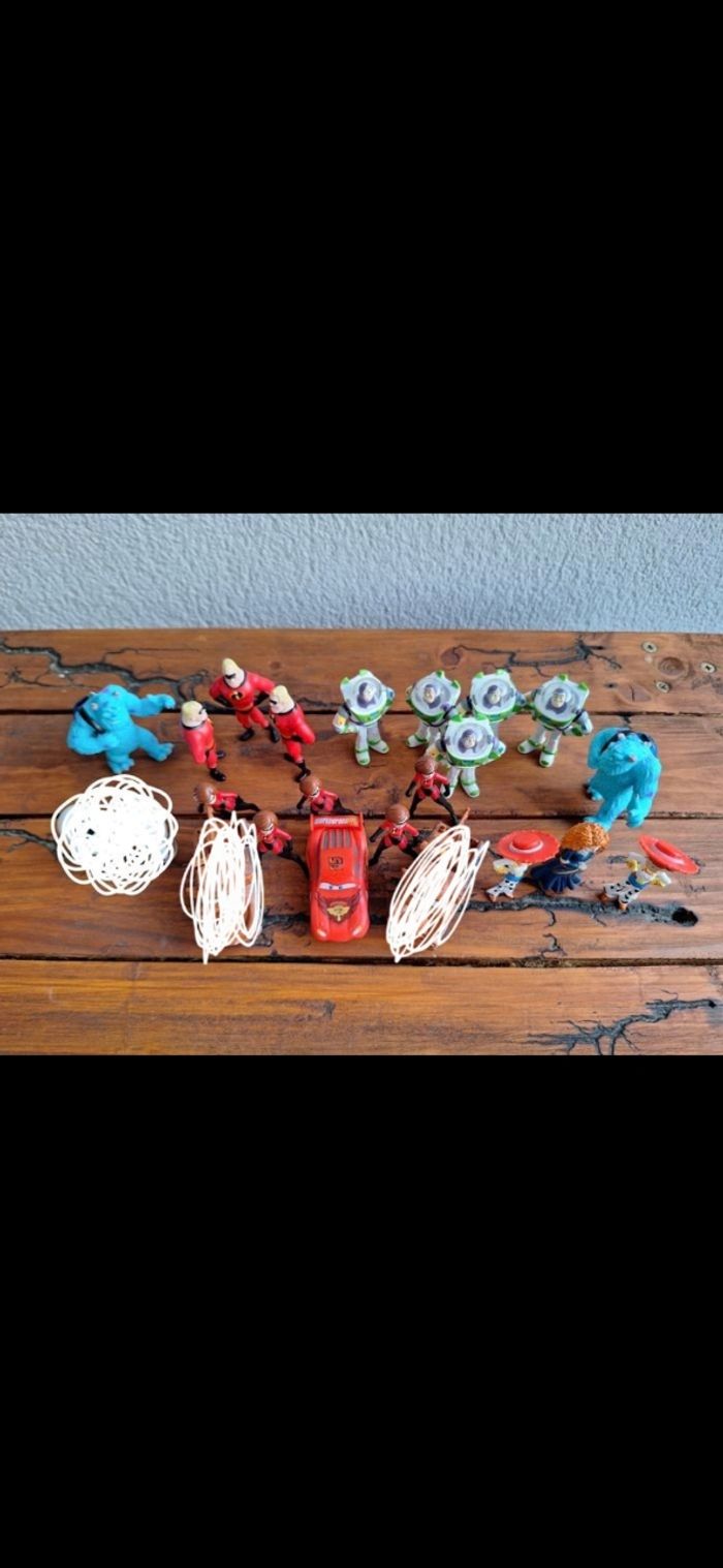 Lot de Figurines Disney Pixar - Toy Story, Les Indestructibles, Cars, Wall-E, Monstres et Cie - photo numéro 2