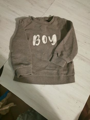 Sweat gris