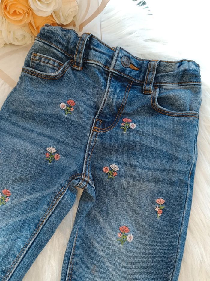 Jean fleuri fille 🌸 - photo numéro 3