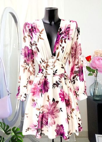 Sublime robe fleurs mauves