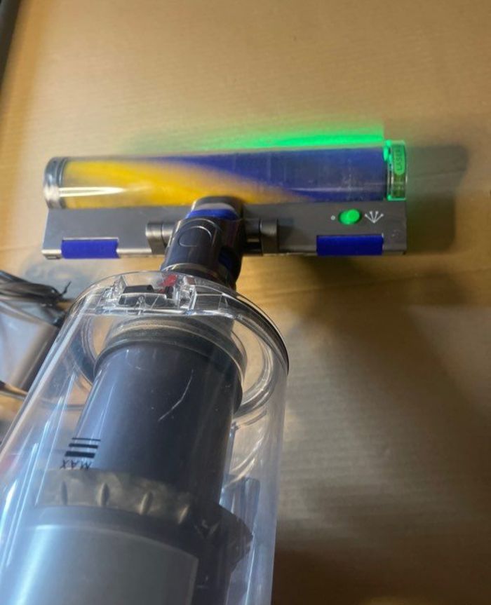 Dyson v15 complet - photo numéro 5