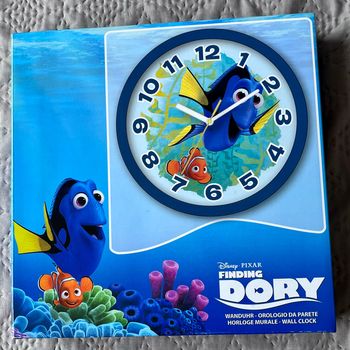Belle horloge murale du monde de Dory