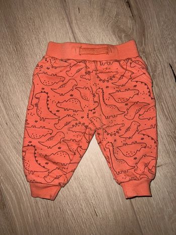 Pantalon orange dinosaures 3 mois
