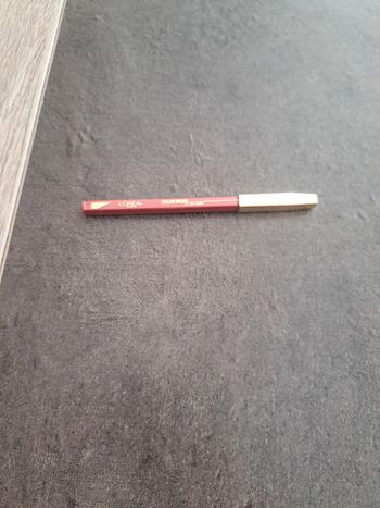 Lip liner color riche l oreal