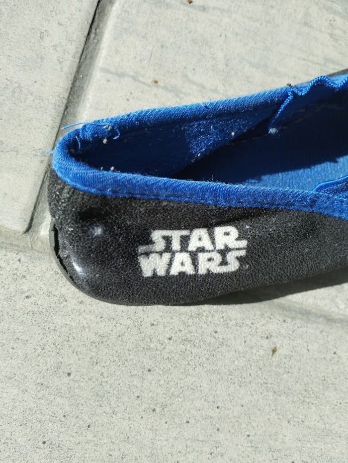 Lot n° 311 Chaussons "Star Wars" taille 31 - photo numéro 4