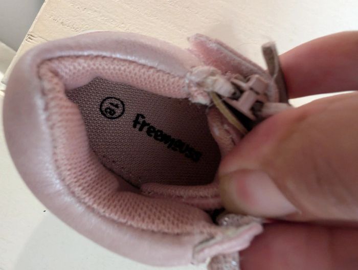 Chaussures bébé fille T18 - photo numéro 2