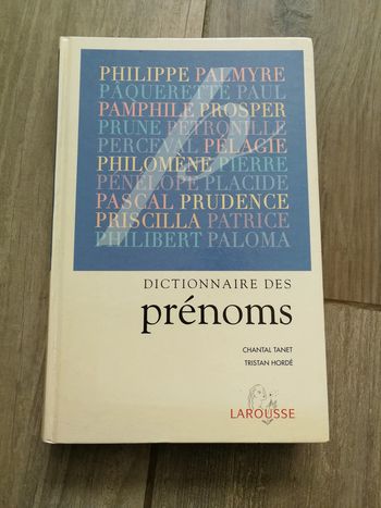 Dictionnaire des prénoms Larousse
