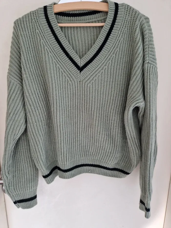 Pull col v cricket à ourlet à rayures vert taille M