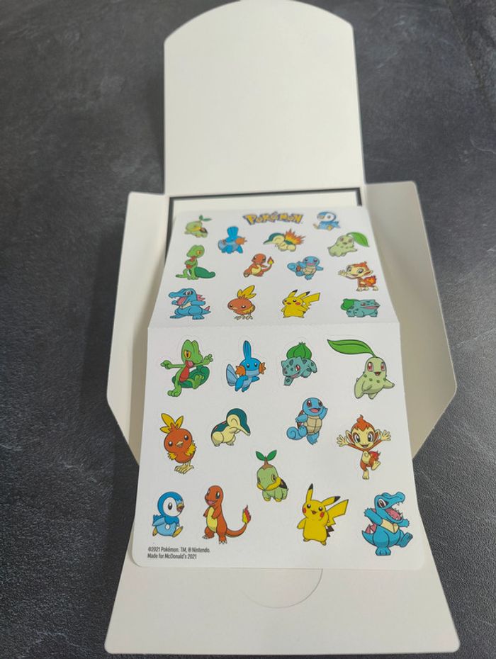 Coffret Pokémon McDonald's 25 ans 2021 - photo numéro 5