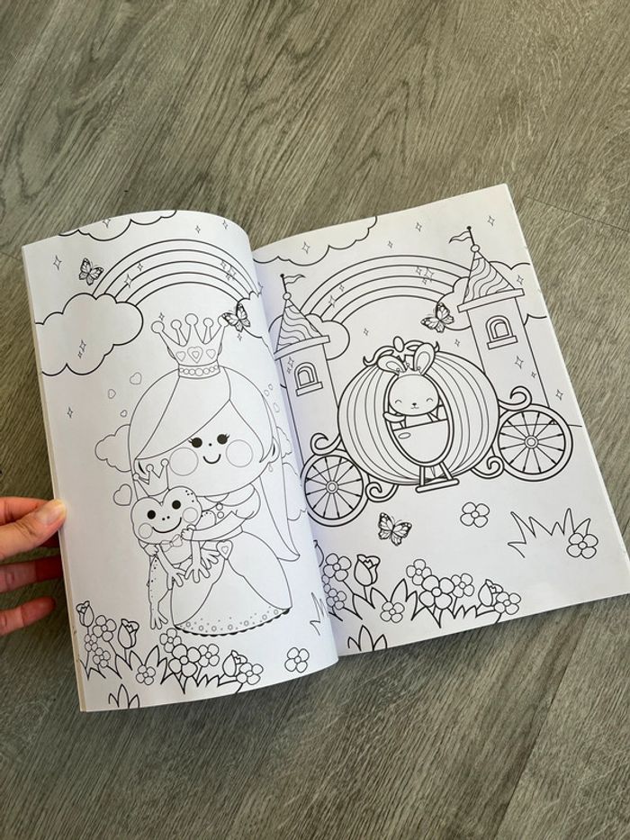 Cahier de coloriage princesses - photo numéro 2
