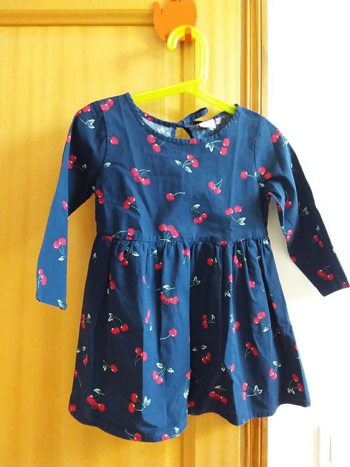 Robe marine à motif cerises en taille 3 ans - photo numéro 1