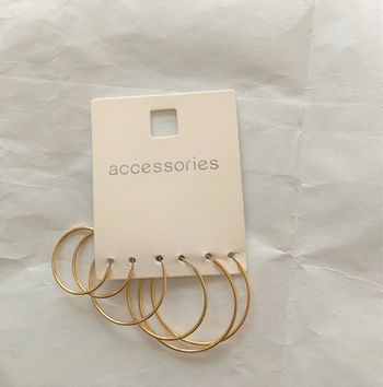 Boucles d'oreilles dorées - 3 paires