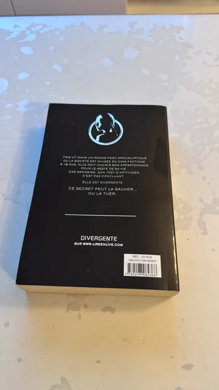 📚 Divergente - Tome 1 de Veronica Roth - photo numéro 5