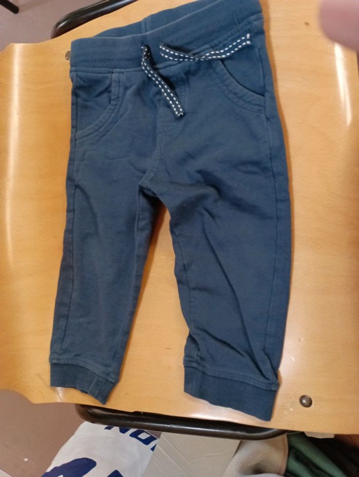Lot de 3 pantalons enfants garçons taille 18 mois - photo numéro 4