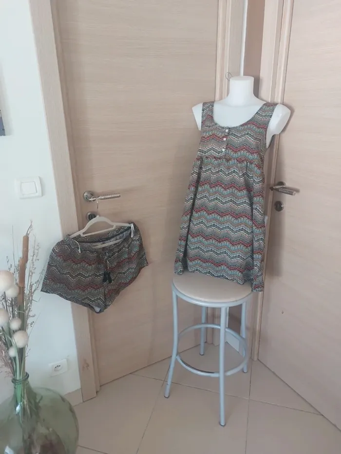 Ensemble robe/shorty imprimé bordeaux multicolore