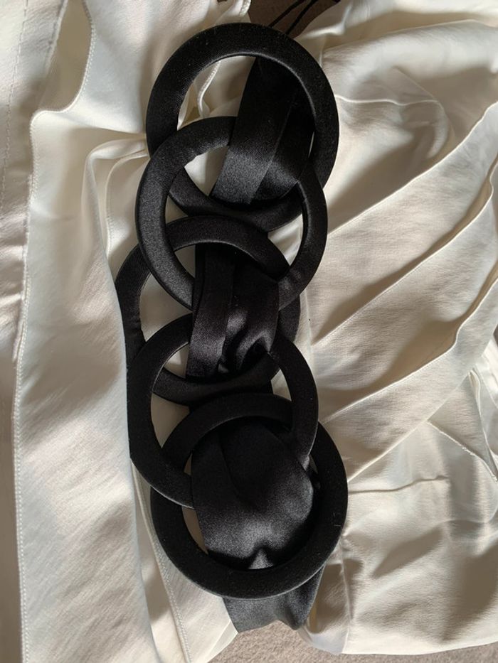 Robe sans manches avec ceinture - photo numéro 2