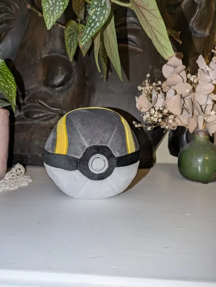 Peluche Hyper Ball Hyperball Pokémon NEUVE 12 cm collection jouet fan