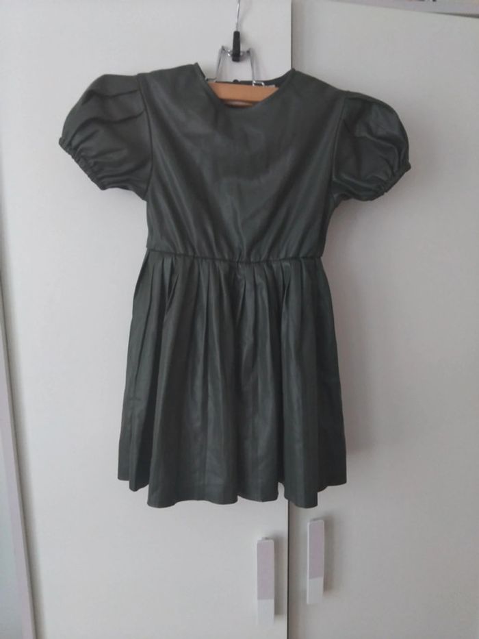 Robe Zara t6ans 100%polyurethane - photo numéro 6