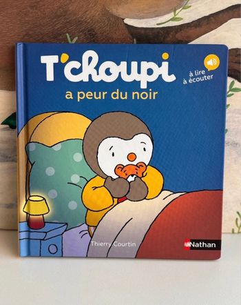 Livre tchoupi a peur du noir 