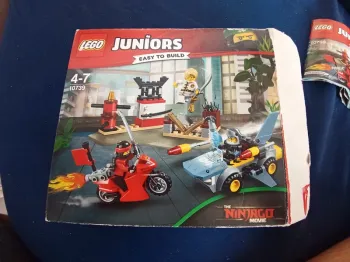 Lego juniors 10739 l'attaque du requin Ninjago moovie