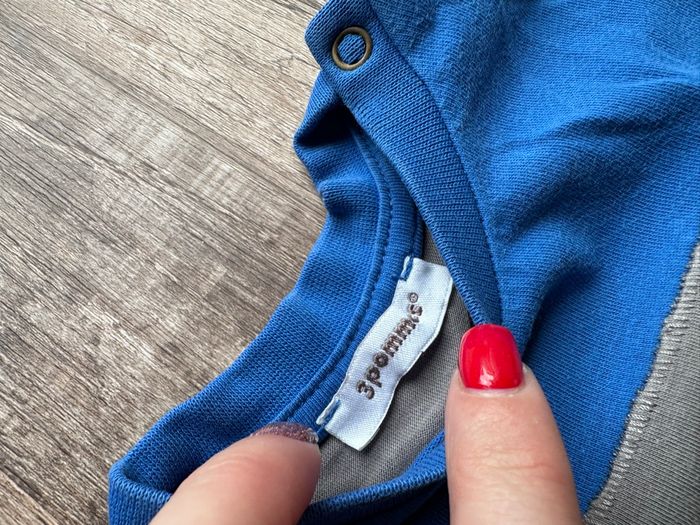 - Haut ML 3 pommes - 6 mois - Très bon état - photo numéro 2