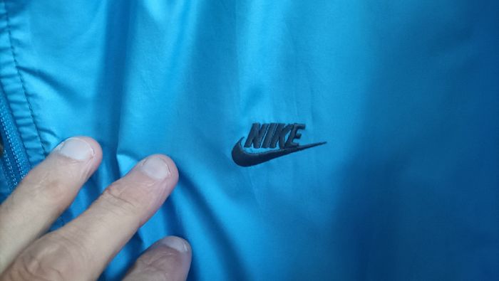 Veste Nike bleue très bon état taille XL - photo numéro 3
