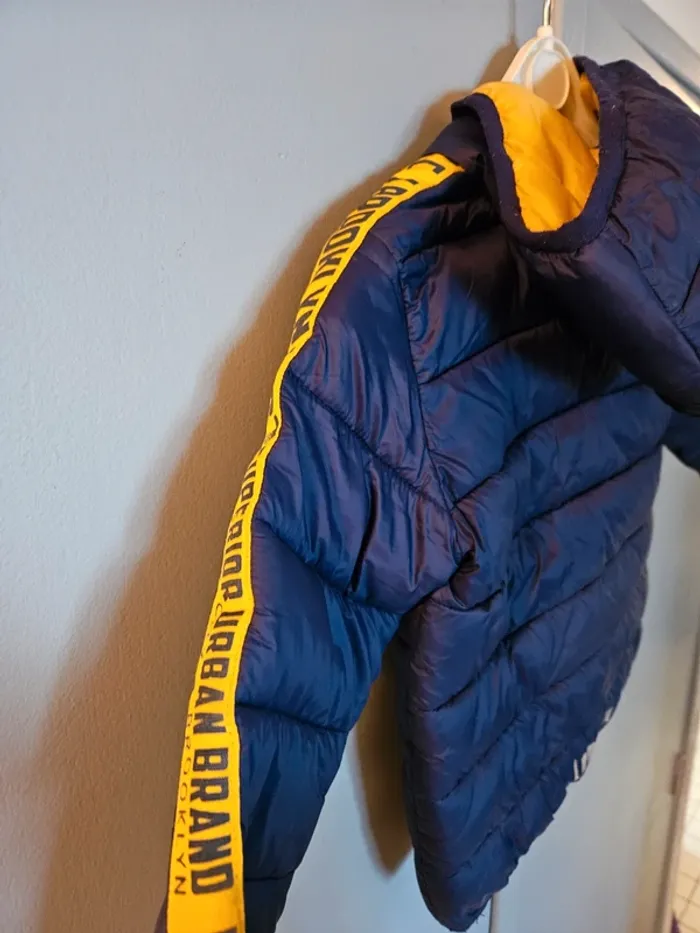 Doudoune bleu et jaune - photo numéro 3