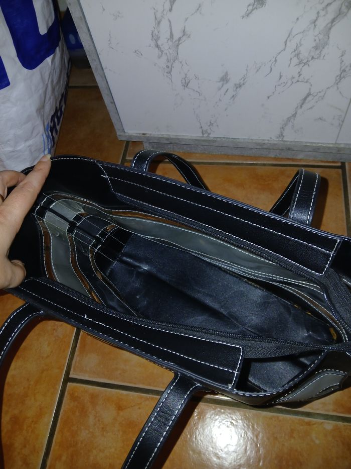 Sac a mains prada - photo numéro 4