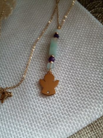 Collier ange et pierres semi précieuses